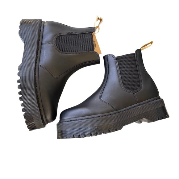 SOLDDr. Martens V 2976 Quad Mono Black Vegan Leather Platform Chelsea Boots SZ 7 - Picture 6 of 7